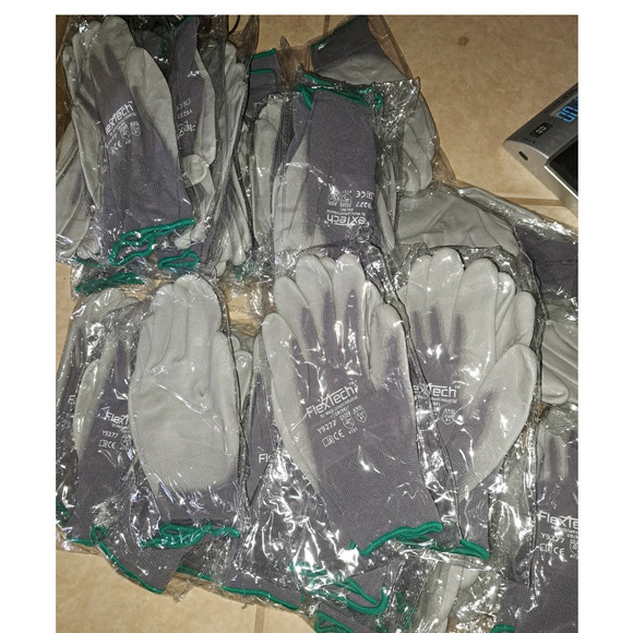 NEW 3 Dozen sets FLEX TECH Y9277 Gray Size Medium 8 Poly work Gloves - Picture 3 of 5
